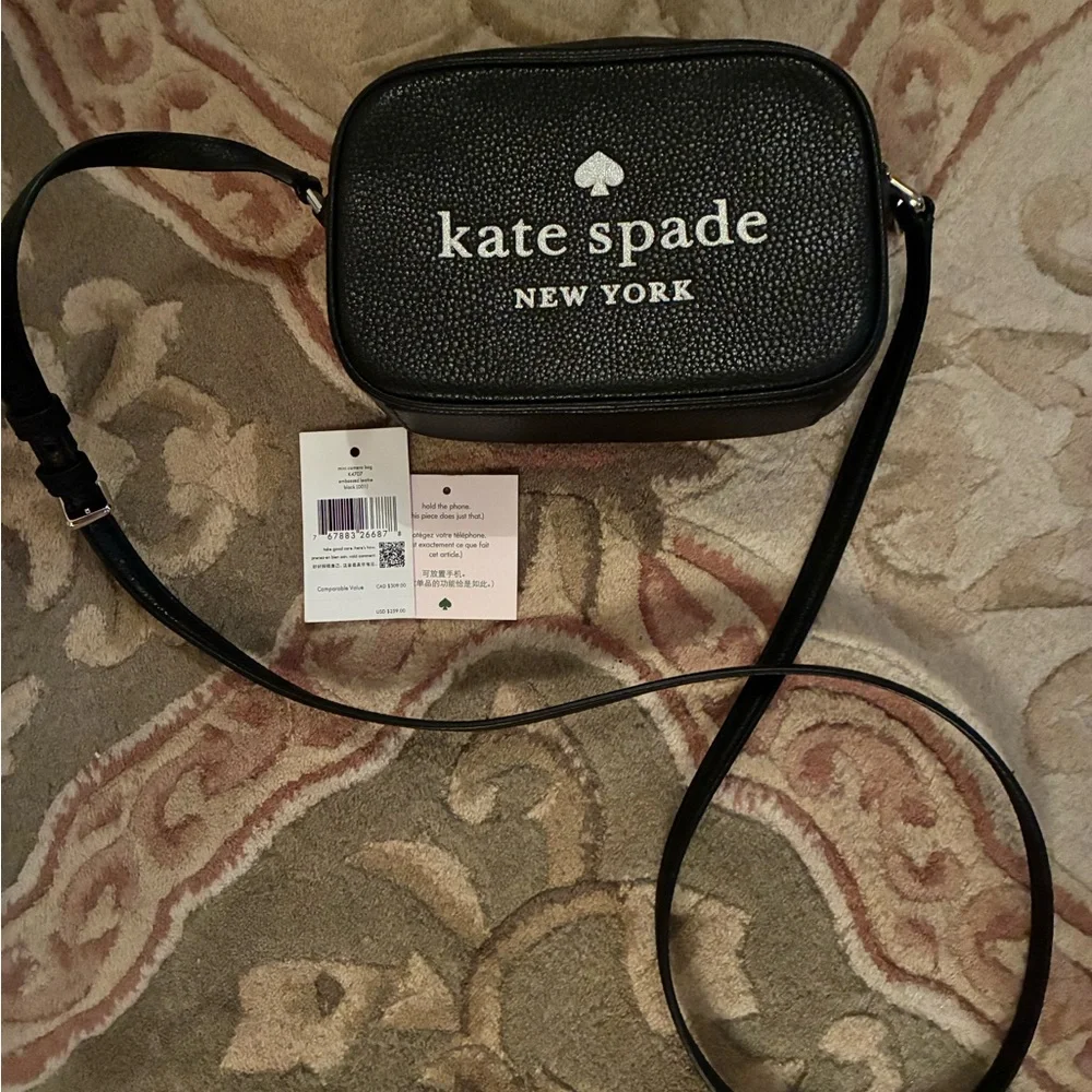 Kate Spade black leather logo crossbody LIKE NEW! 🦋